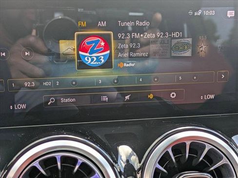 Used 2022 Mercedes-Benz GLB 250 4MATIC image 13