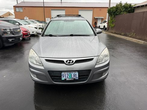 Used 2012 Hyundai Elantra FWD image 2