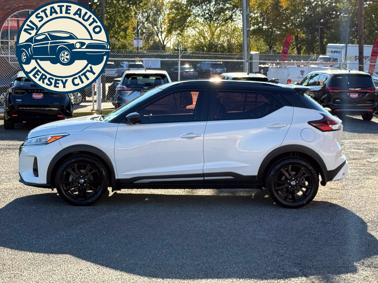 Used 2021 Nissan Kicks SR w/ SR Premium Package FWD image 12