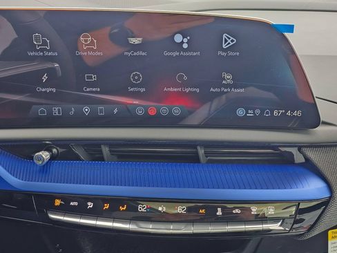 New 2026 Cadillac Optiq V AWD/4WD image 28