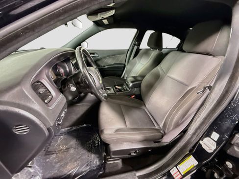 Used 2021 Dodge Charger SXT w/ Blacktop Package RWD image 22