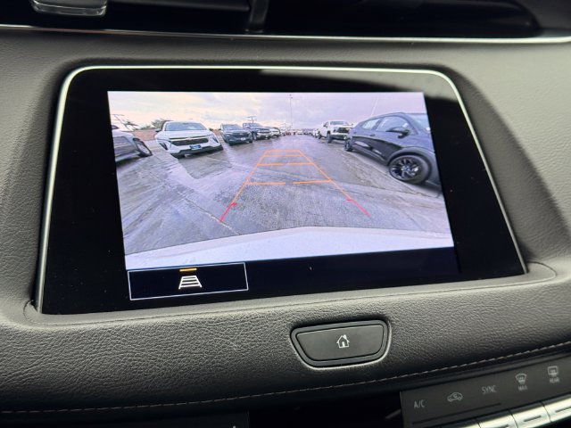 Certified 2022 Cadillac XT4 Premium Luxury w/ Cold Weather Package FWD image 19