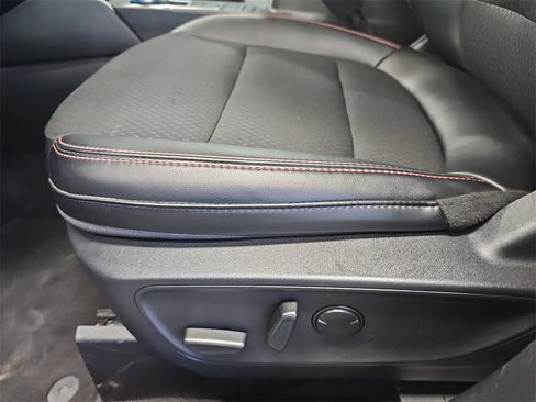 Used 2025 Ford Escape ST-Line image 27