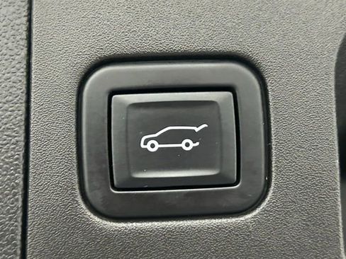 Used 2023 Cadillac XT5 Premium Luxury w/ LPO, Floor Liner Package image 15