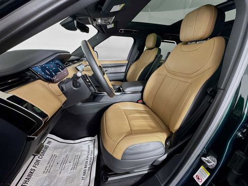 Used 2025 Land Rover Range Rover Sport Dynamic SE image 11