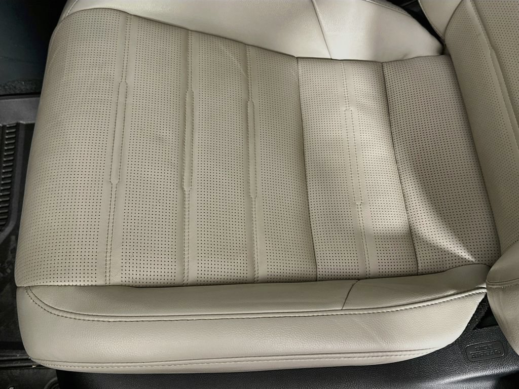 Used 2024 Honda CR-V EX-L image 19