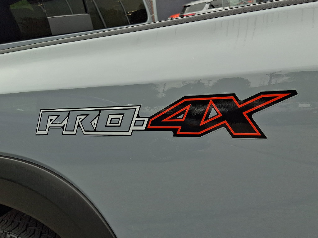 Certified 2024 Nissan Frontier PRO-4X w/ Off-Road Protection Package AWD/4WD image 31
