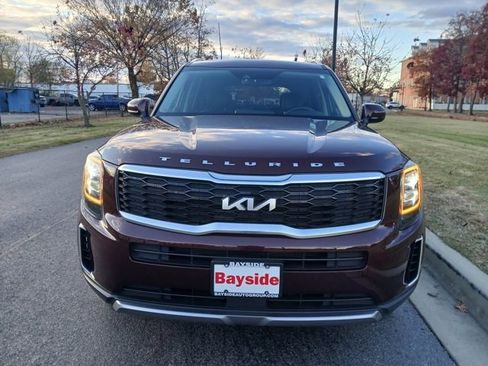 Used 2022 Kia Telluride EX w/ EX Premium Package image 5