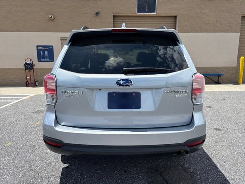 Used 2017 Subaru Forester 2.5i Premium AWD/4WD image 11