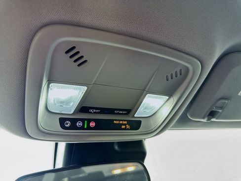 Used 2022 Chevrolet Malibu LT image 31