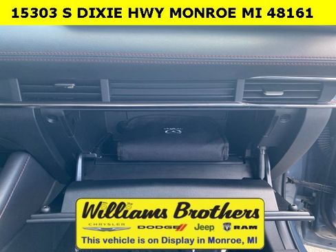 Used 2024 MAZDA MAZDA3 s image 34