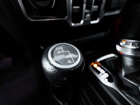 Used 2023 Jeep Wrangler Sport image 29