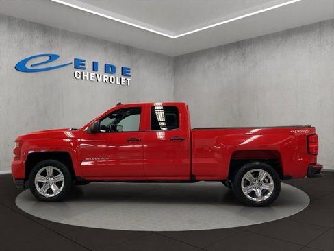 Used 2017 Chevrolet Silverado 1500 Custom w/ Custom Convenience Package image 6