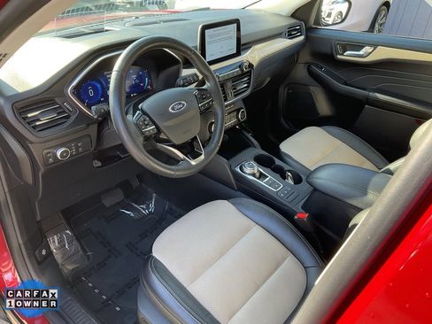 Used 2021 Ford Escape Titanium w/ Titanium Elite Package image 5