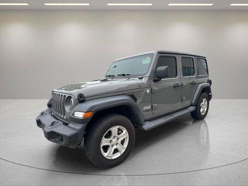 Used 2018 Jeep Wrangler Unlimited Sport S AWD/4WD image 1