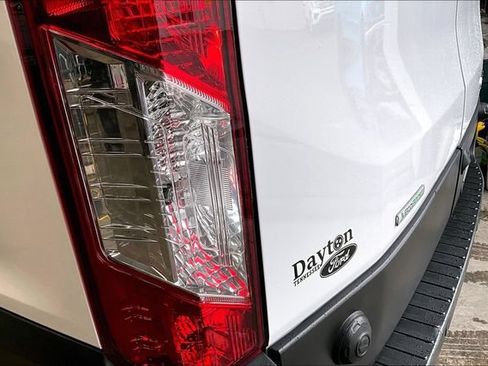 Used 2015 Ford Transit 150 XL RWD image 31