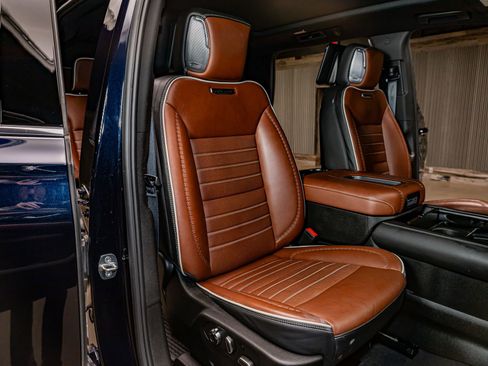 Used 2024 GMC Yukon Denali Ultimate image 27