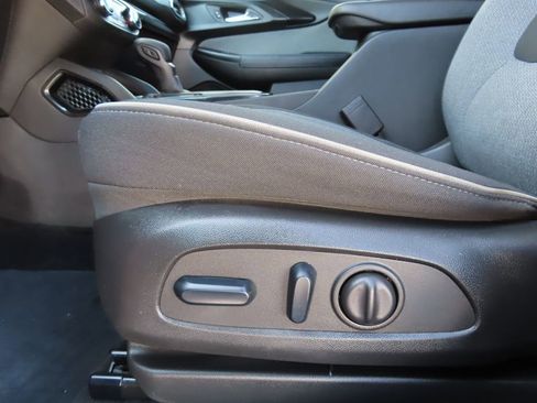 Certified 2023 Chevrolet TrailBlazer LT w/ Convenience Package image 6