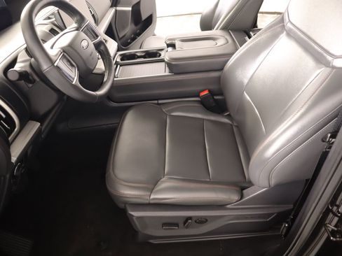 Used 2025 Ford Expedition Active image 10