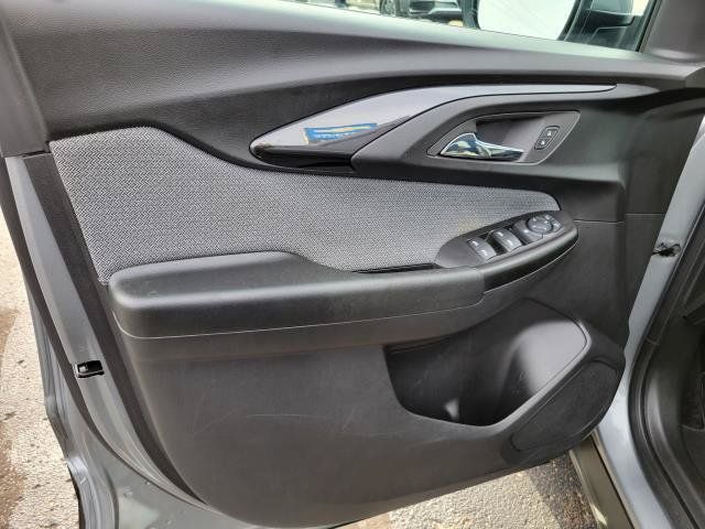 Used 2023 Chevrolet TrailBlazer LT FWD image 6
