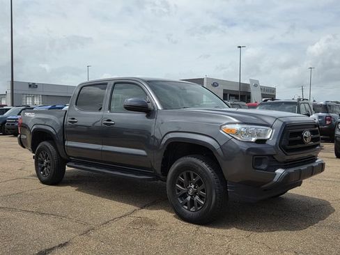 Used 2021 Toyota Tacoma SR AWD/4WD image 1