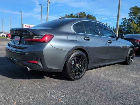 Used 2022 BMW 330i Sedan w/ Driving Assistance Package image 4