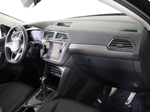 Used 2022 Volkswagen Tiguan SE FWD image 27