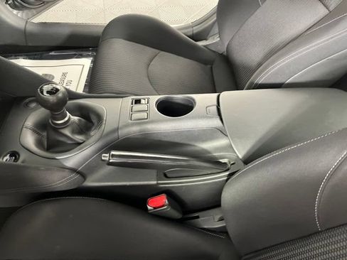 Used 2024 Nissan Z Sport w/ Floor Mat Package RWD image 30