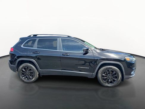 Used 2022 Jeep Cherokee Latitude Lux w/ Sun & Sound Group AWD/4WD image 2