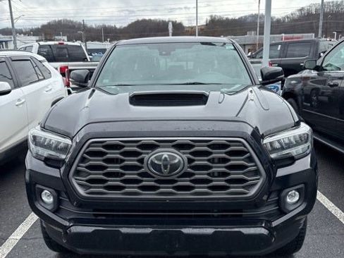 Used 2021 Toyota Tacoma TRD Sport image 7
