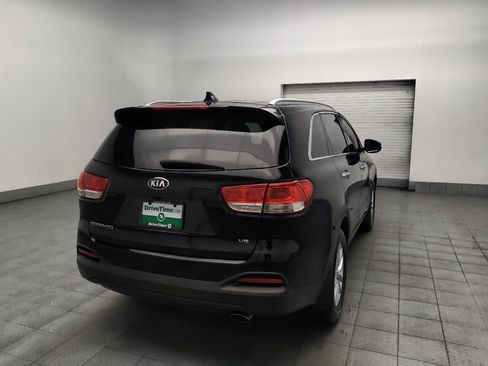 Used 2017 Kia Sorento AWD w/ LX V6 Convenience Package image 7