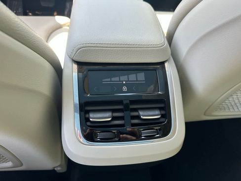 Used 2020 Volvo XC60 T5 Inscription w/ Protection Package Premier AWD/4WD image 22