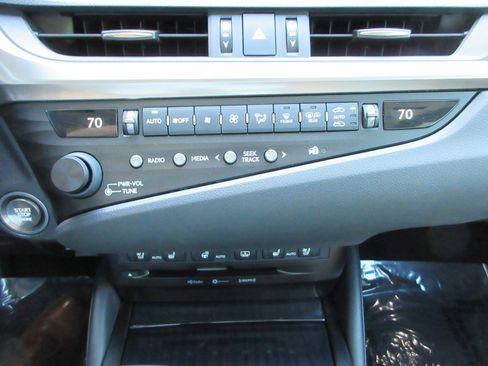 Used 2019 Lexus ES 350 w/ Accessory Package 2 FWD image 45