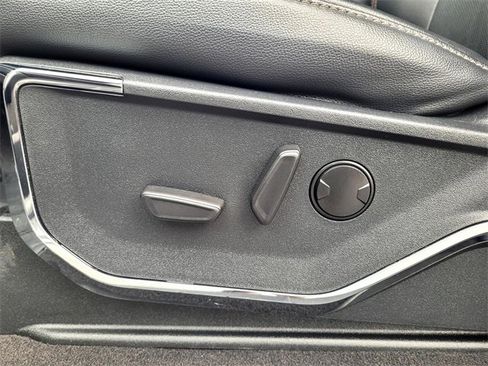 Used 2024 Ford F350 Lariat w/ Lariat Ultimate Package image 12