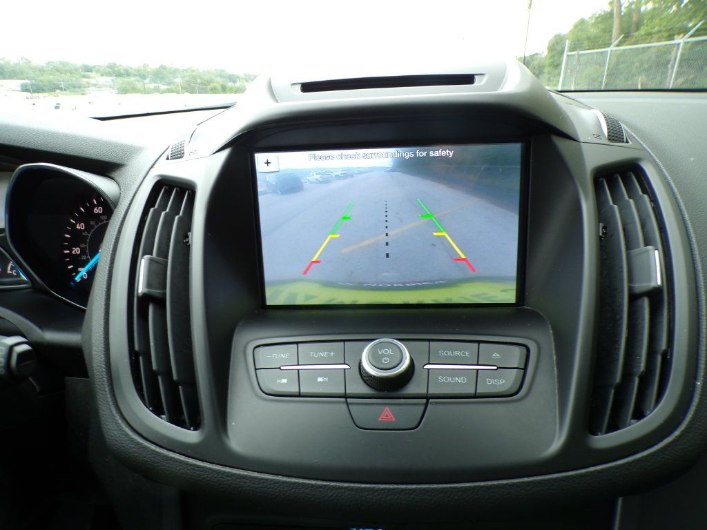 Used 2018 Ford Escape SE w/ SE Sync 3 Package AWD/4WD image 27