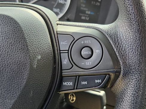 Used 2020 Toyota Corolla LE FWD image 24