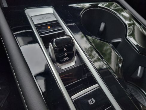 New 2026 Volkswagen Atlas SE FWD image 26