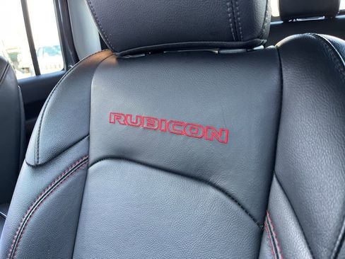 Used 2022 Jeep Gladiator Rubicon w/ LED Lighting Group image 5