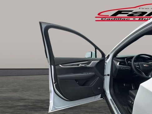 New 2025 Cadillac XT6 Sport w/ Technology Package image 28