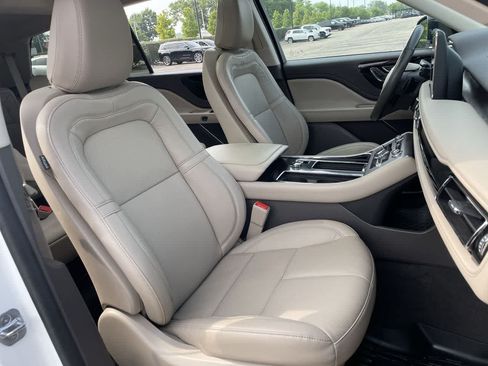 Used 2022 Lincoln Aviator Reserve w/ Elements Package Plus AWD/4WD image 14