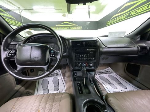 Used 2002 Chevrolet Camaro Z28 image 17