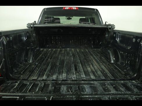 Used 2018 Chevrolet Silverado 1500 Custom w/ Custom Value Package image 13