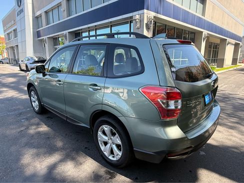 Used 2016 Subaru Forester 2.5i w/ Alloy Wheel Package AWD/4WD image 5