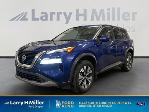 Used 2022 Nissan Rogue SV AWD/4WD image 1