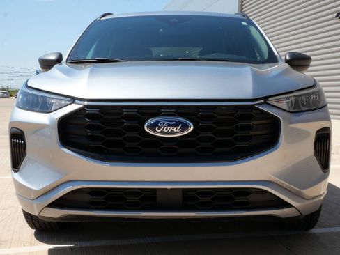 Certified 2024 Ford Escape ST-Line FWD image 4