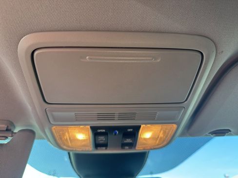 Used 2022 Honda Odyssey EX-L image 18