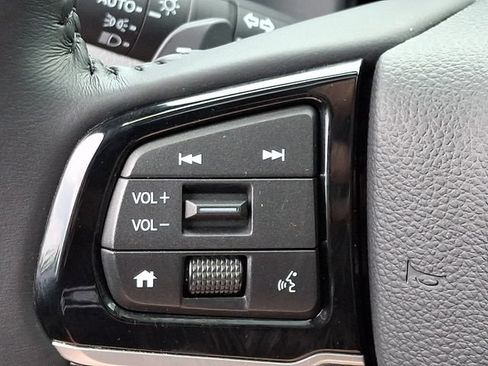 Used 2025 Honda Odyssey Touring image 22
