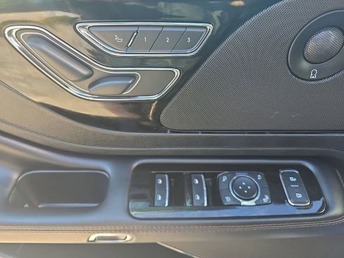 Used 2021 Lincoln Aviator Reserve w/ Equipment Group 201A image 25