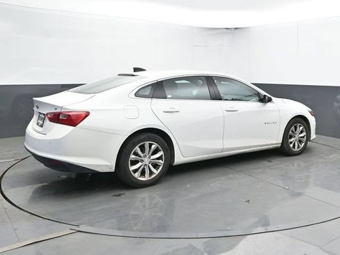 Used 2023 Chevrolet Malibu LT w/ Driver Confidence Package FWD image 2