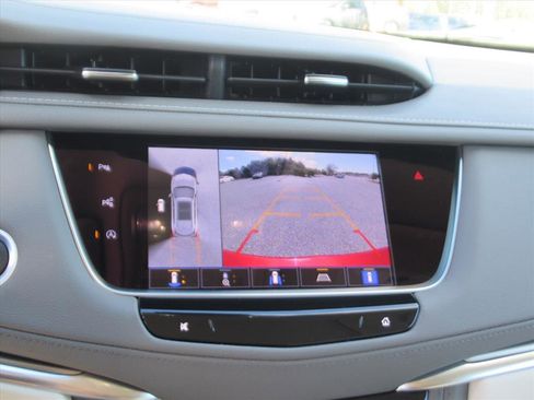 Used 2024 Cadillac XT5 Premium Luxury w/ Technology Package image 23